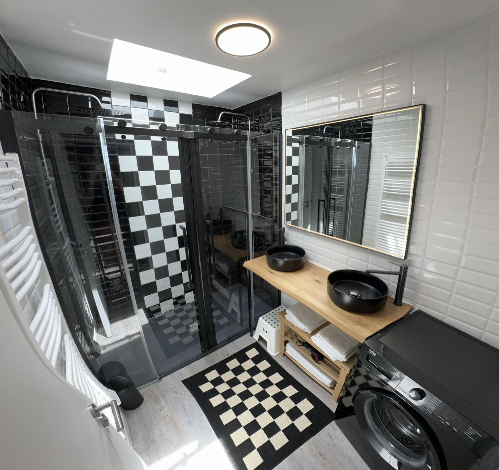 24h Legend - House 10 People With Private Terrace *