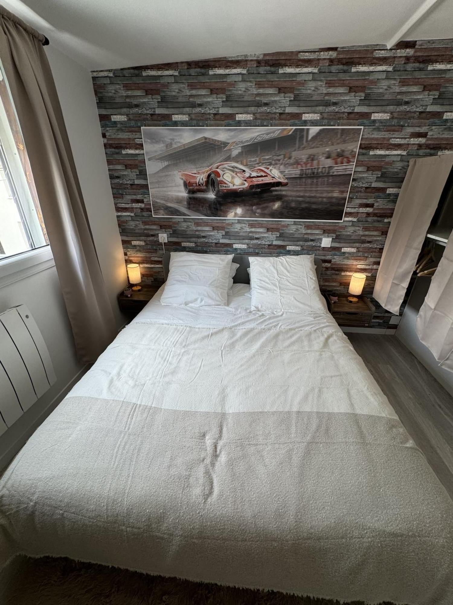 Hébergement de vacances 24h Legend - House 10 People With Private Terrace Le Mans