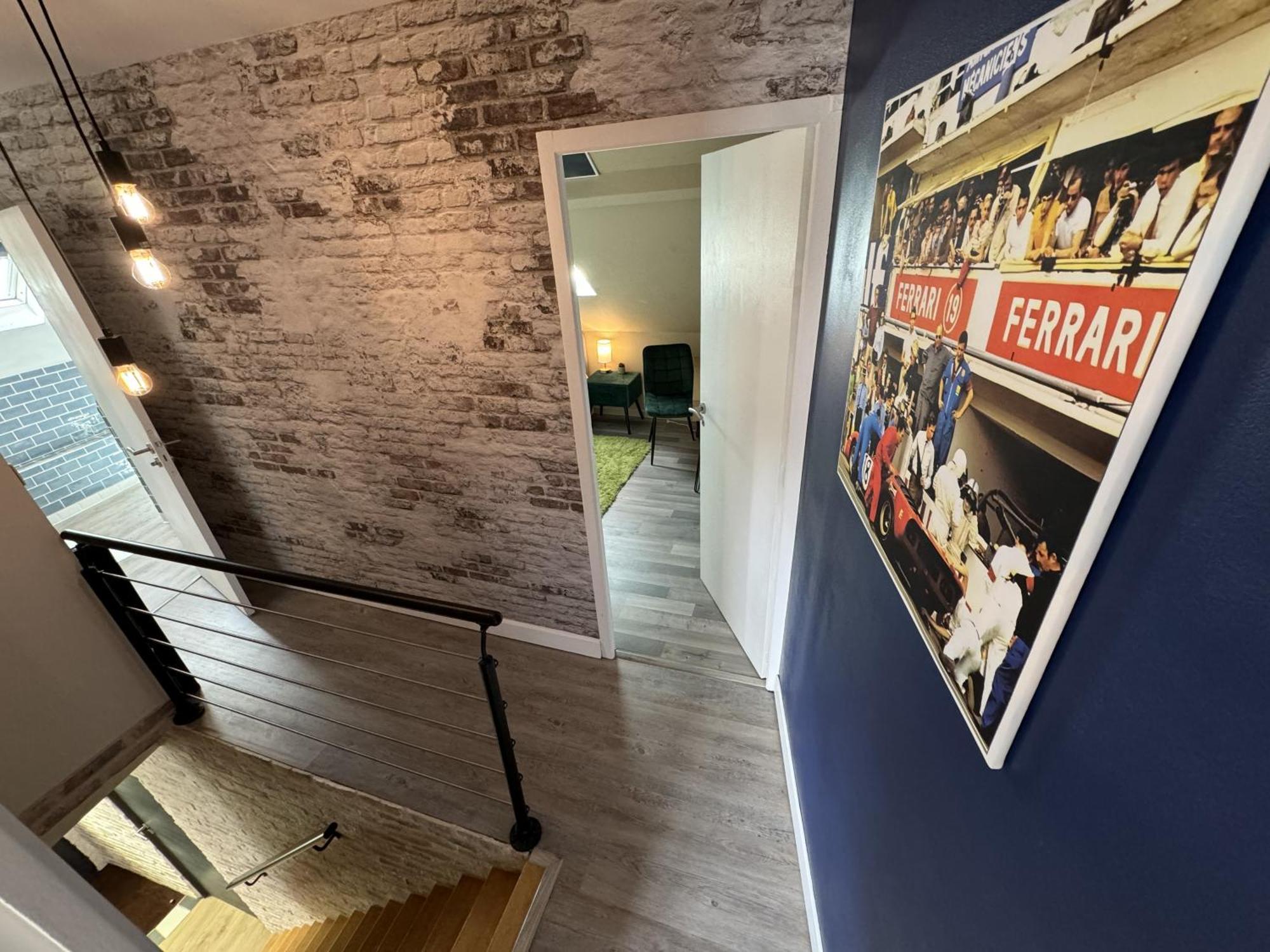 Hébergement de vacances 24h Legend - House 10 People With Private Terrace Le Mans