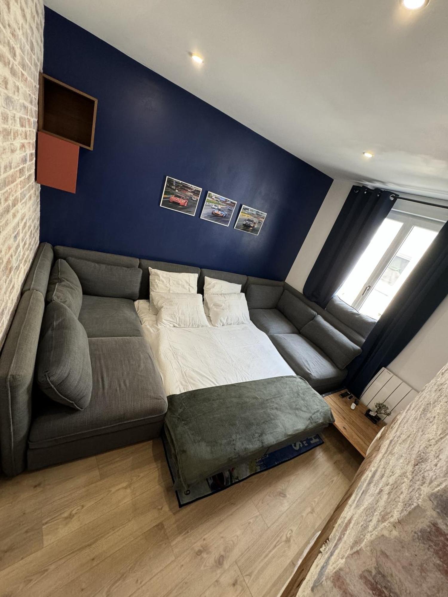 24h Legend - House 10 People With Private Terrace Hébergement de vacances Le Mans